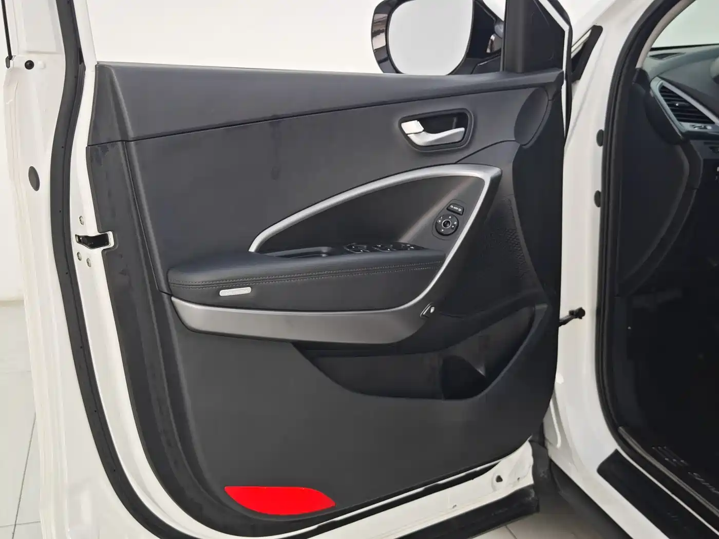 Hyundai Santa Fe 2013 Model 2.4L Automatic 2WD Smart фото 13