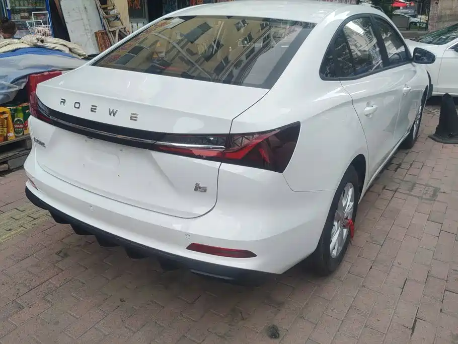 Roewe i5 2026 2026 1.5L Manual STD