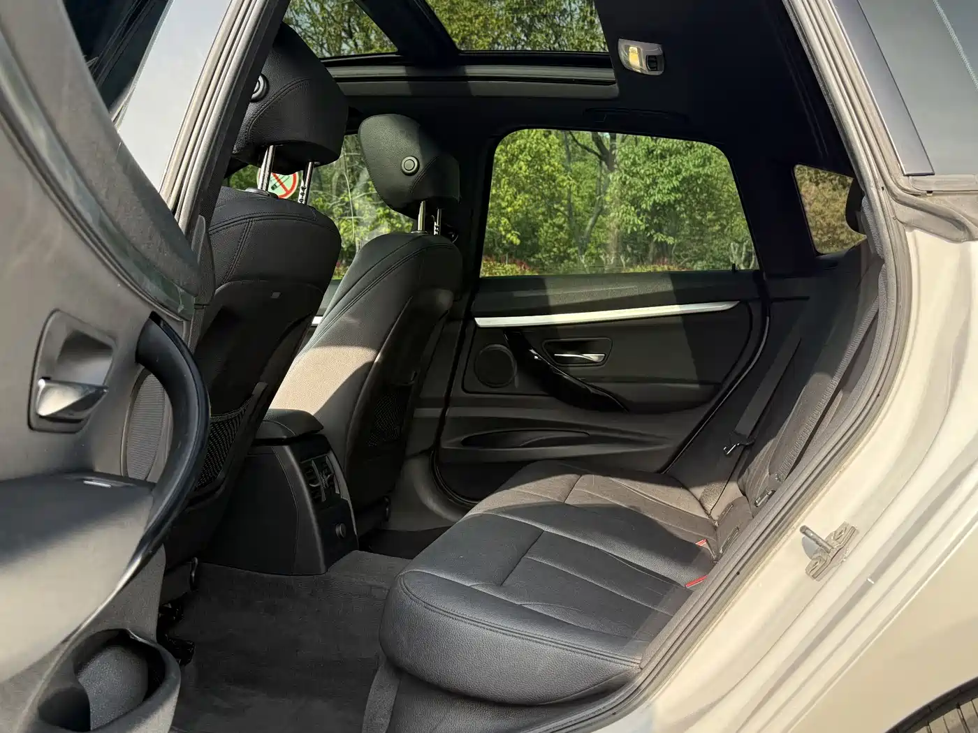 BMW 3 Series GT 2019 320i M Sport Model фото 8