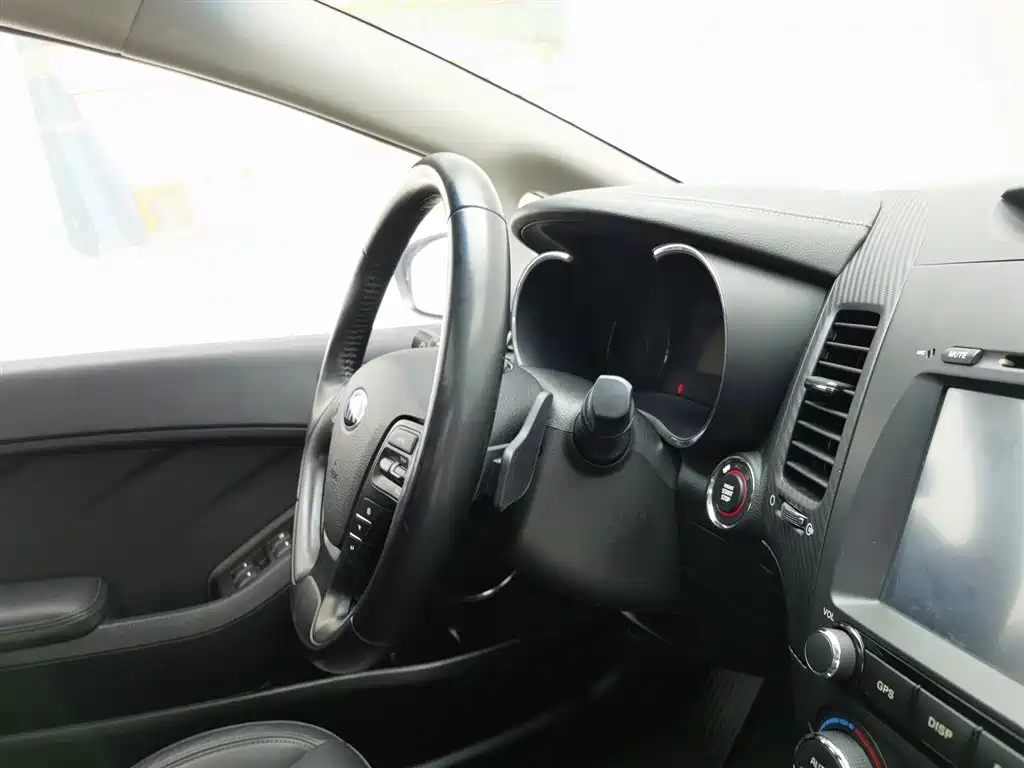 Kia K3 2013 1.6L Automatic Premium фото 22