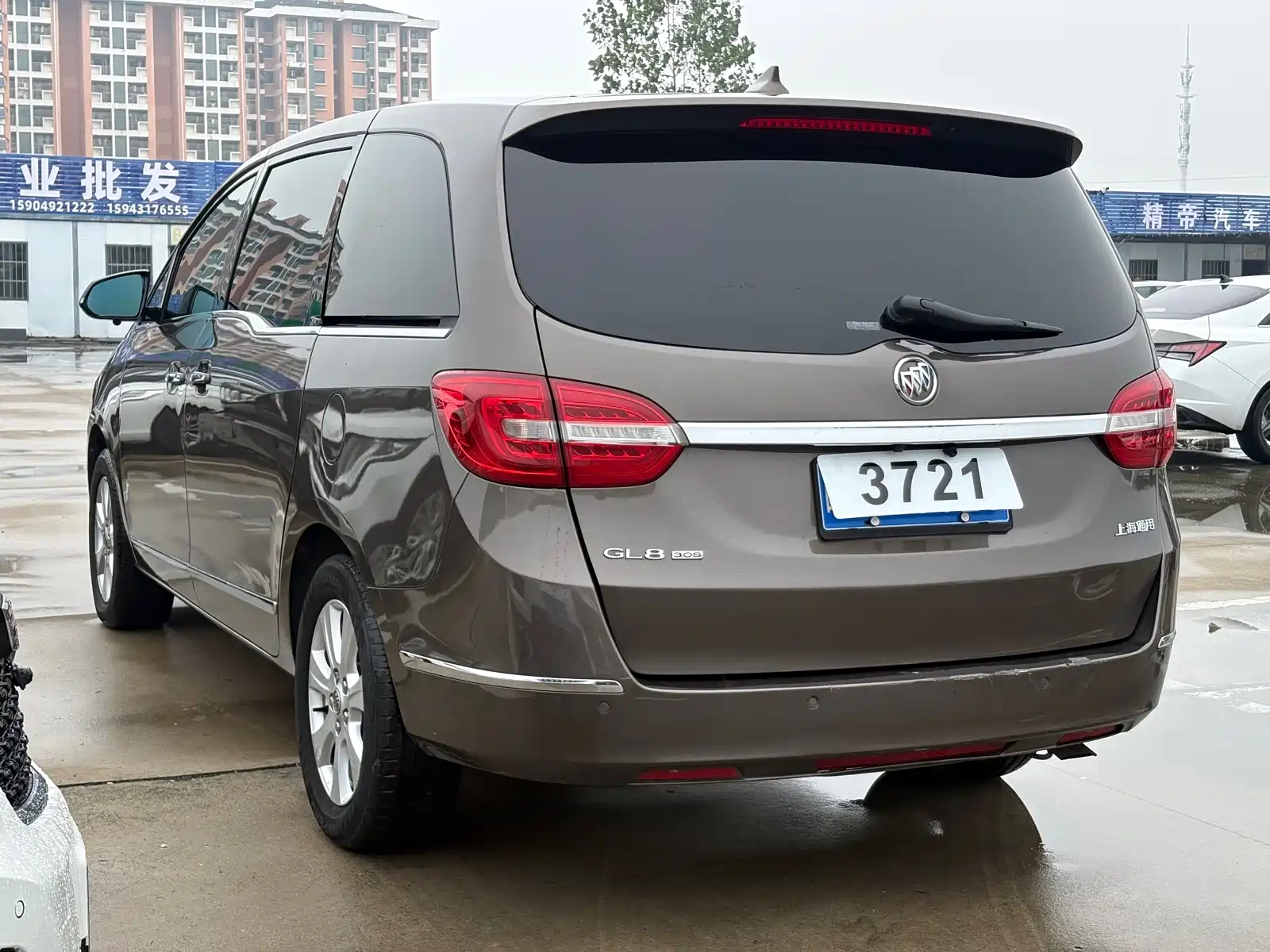 Photo 6 - Buick GL8
