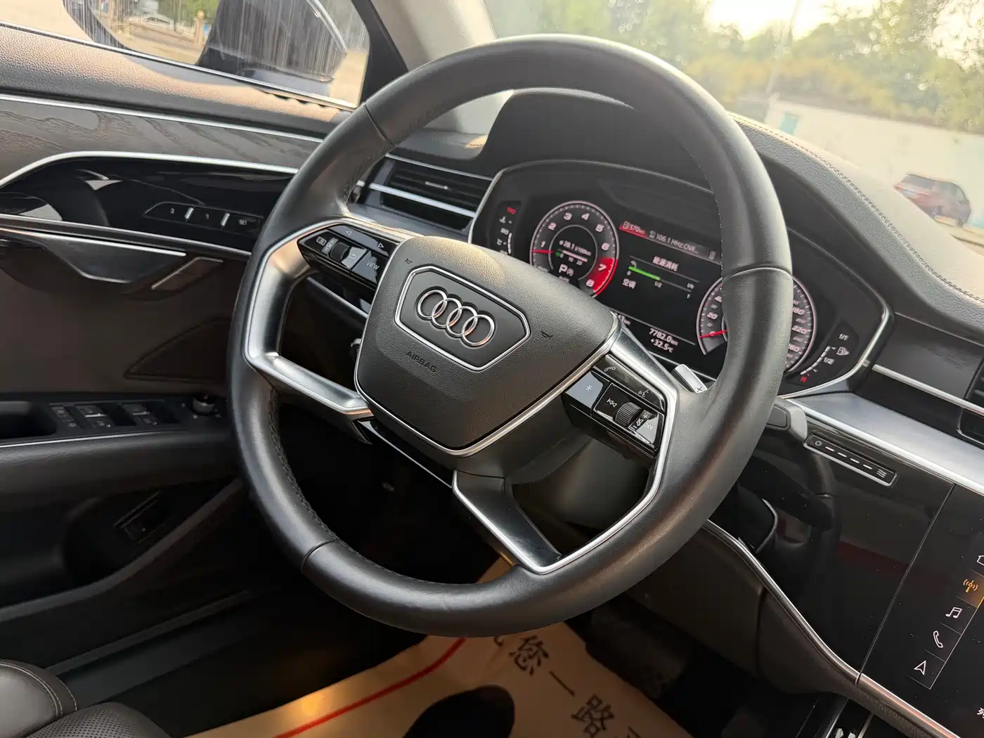 Audi A8 2021 A8L 50 TFSI quattro Comfort фото 22