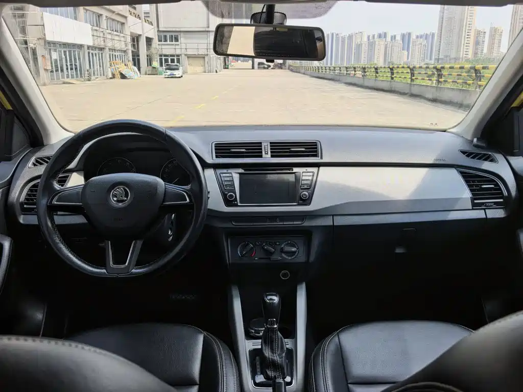 Photo 11 - Škoda Fabia