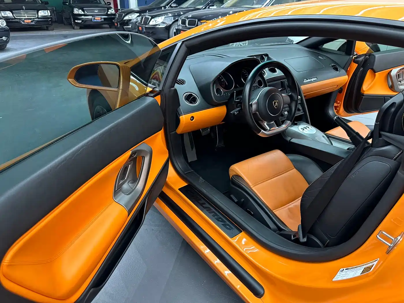 Lamborghini Gallardo 2011 Lamborghini Gallardo LP 560-4 Bicolore фото 22