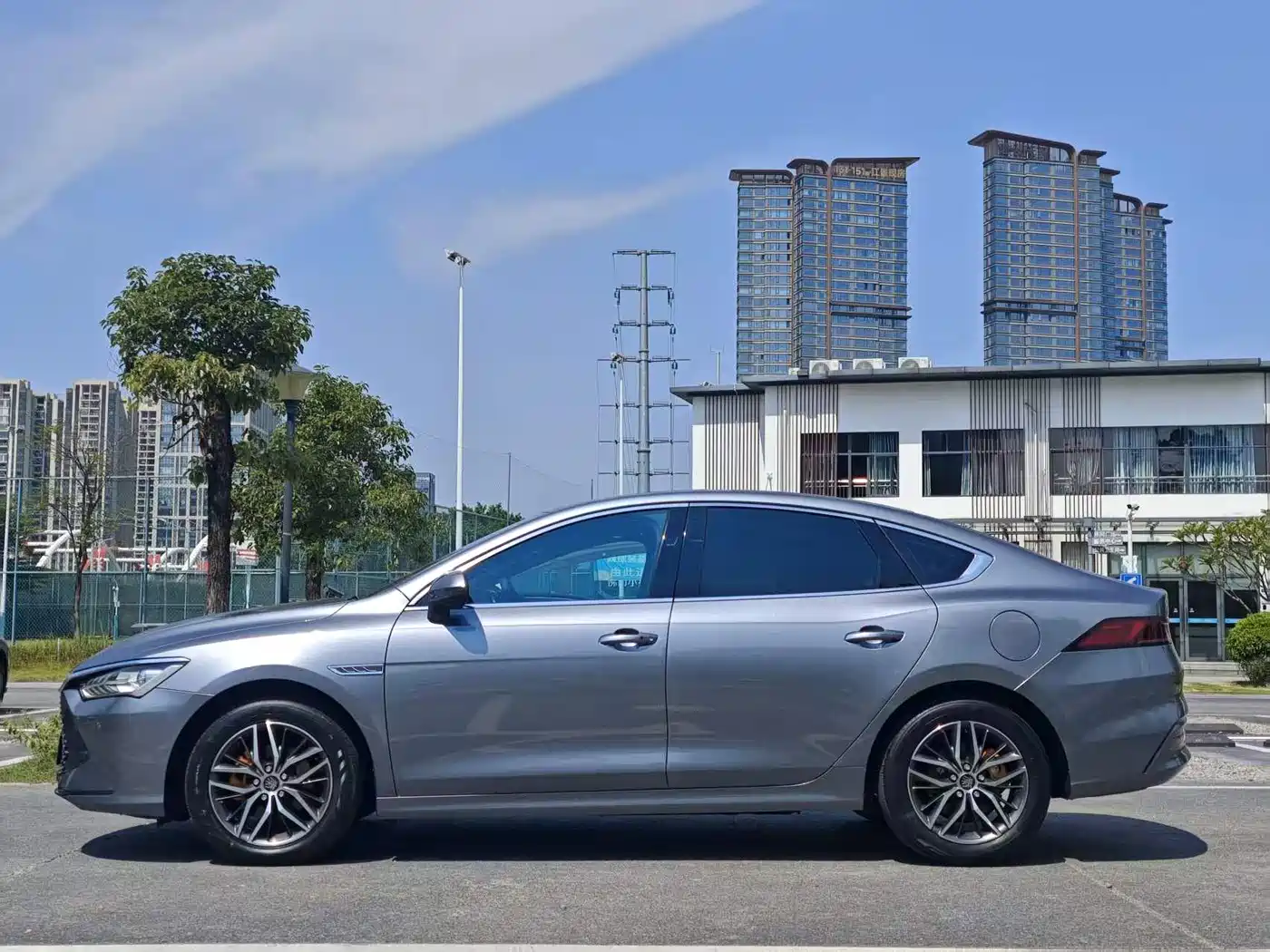 BYD Qin PLUS 2021 2021 DM-i 120KM Flagship