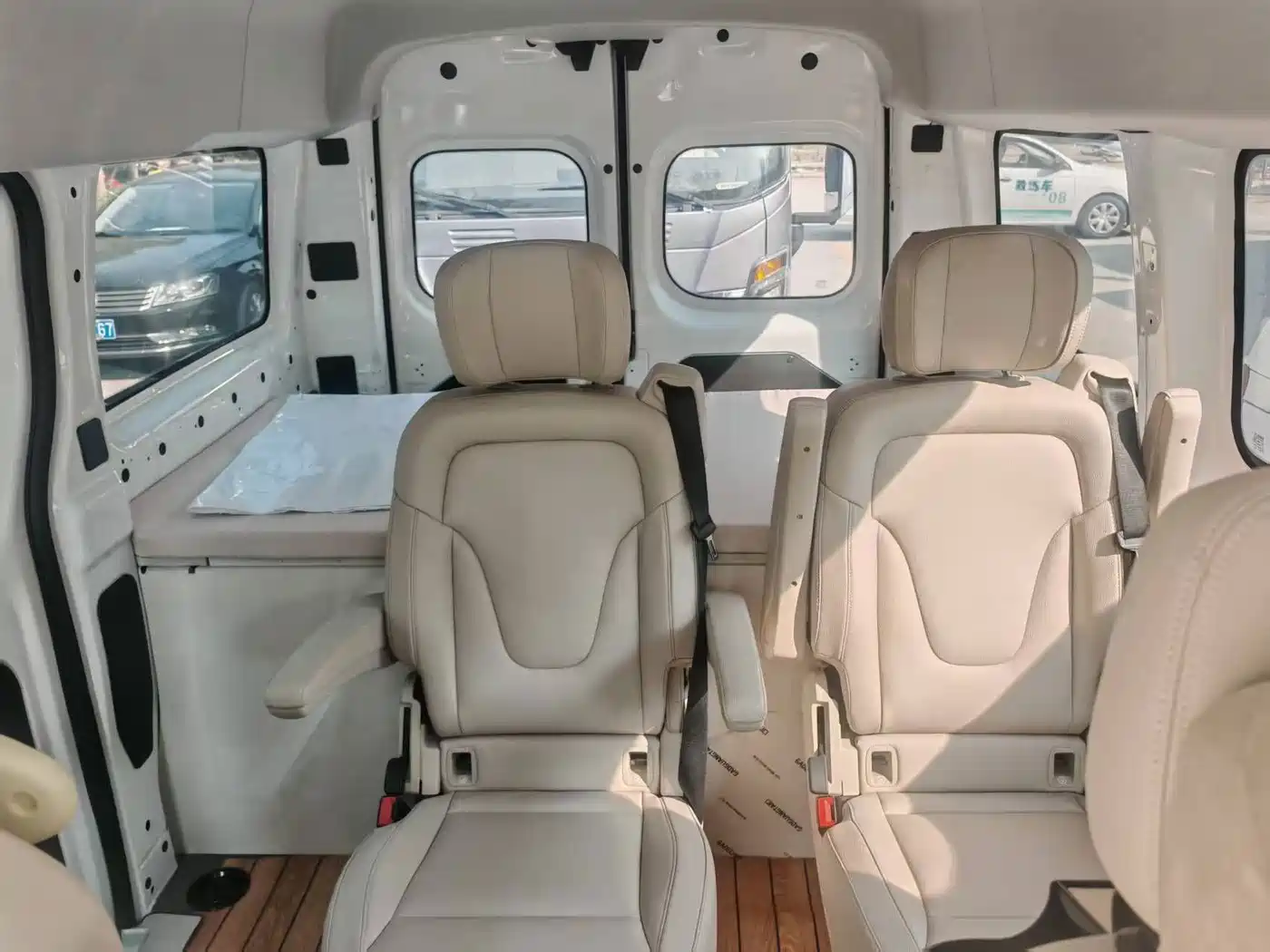 Yuan Cheng Farizon Super VAN 2024 2024 Model Wealth Creation Edition Medium Wheelbase Medium Roof 83kWh