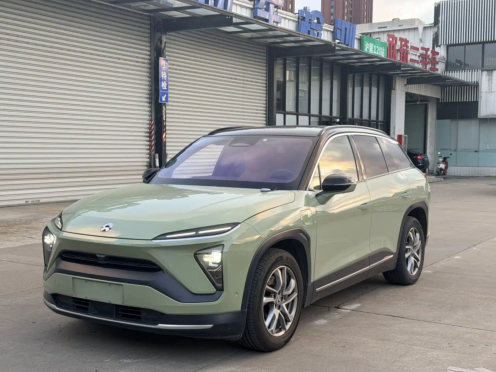 Фото 1 - NIO ES6