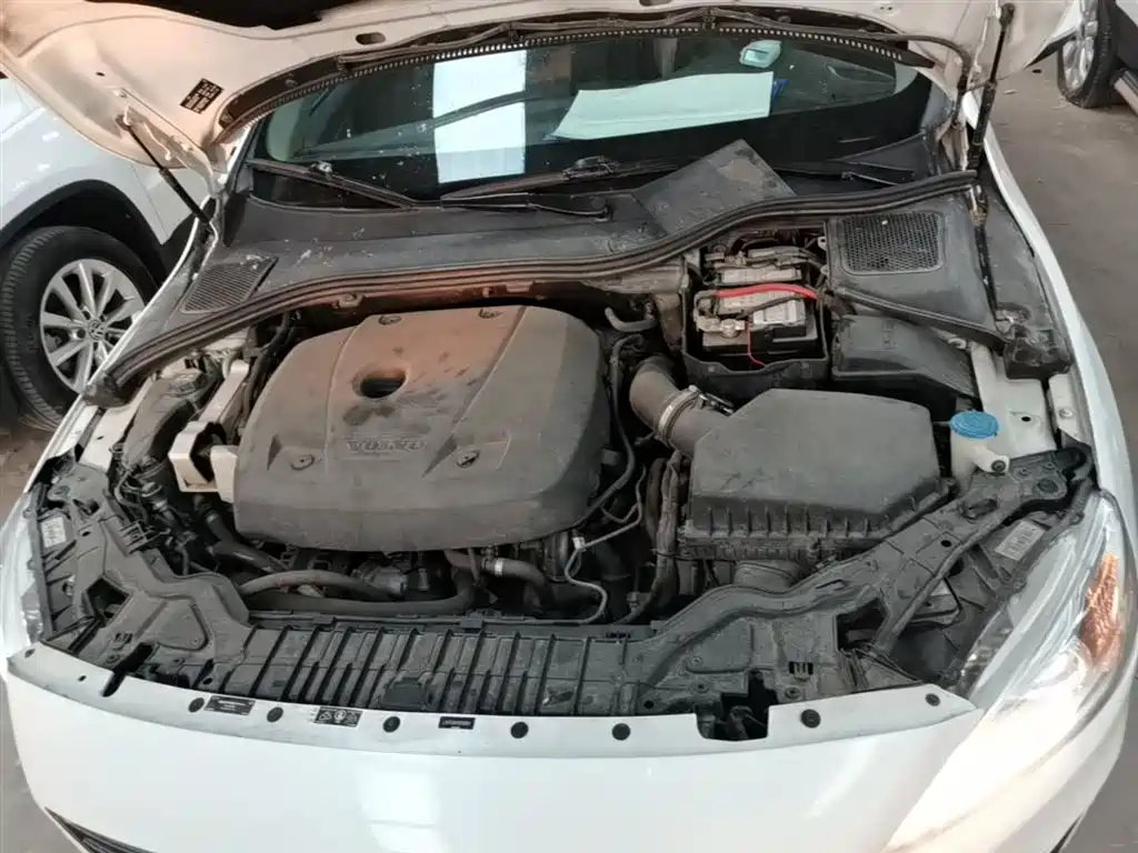Фото 20 - Volvo S60