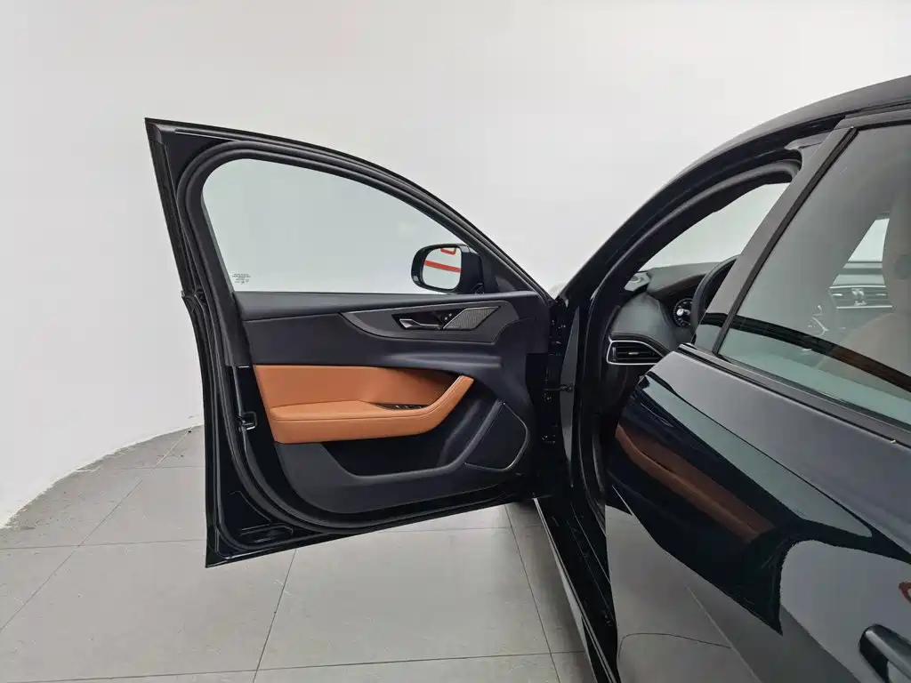 Jaguar XEL 2025 2025 2.0T 250PS R-DYNAMIC 90th Anniversary Edition