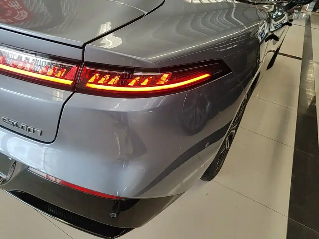 Фото 8 - Dongfeng Yipai eπ007