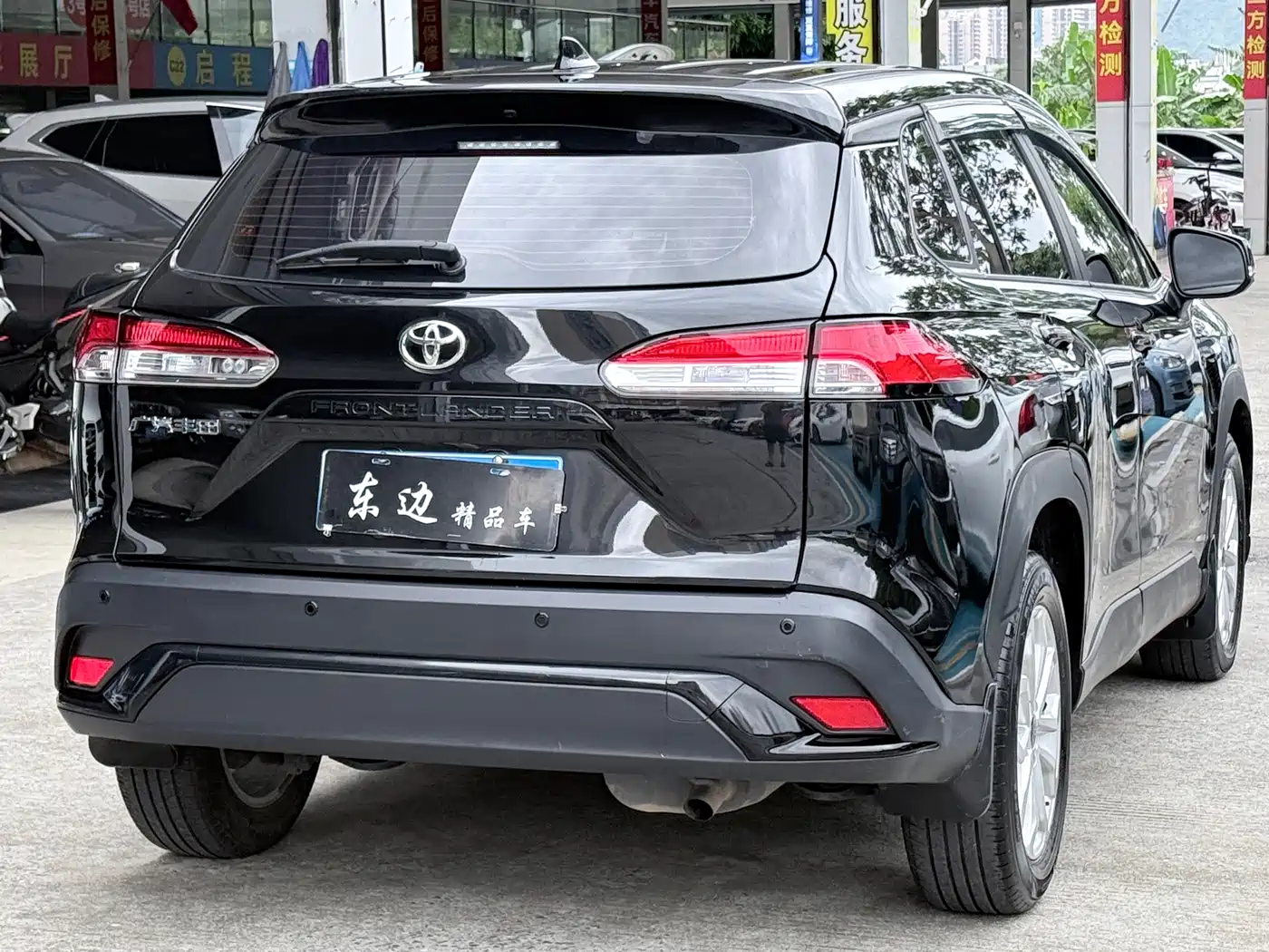 Toyota Frontlander 2023 2.0L CVT Elite Edition фото 11