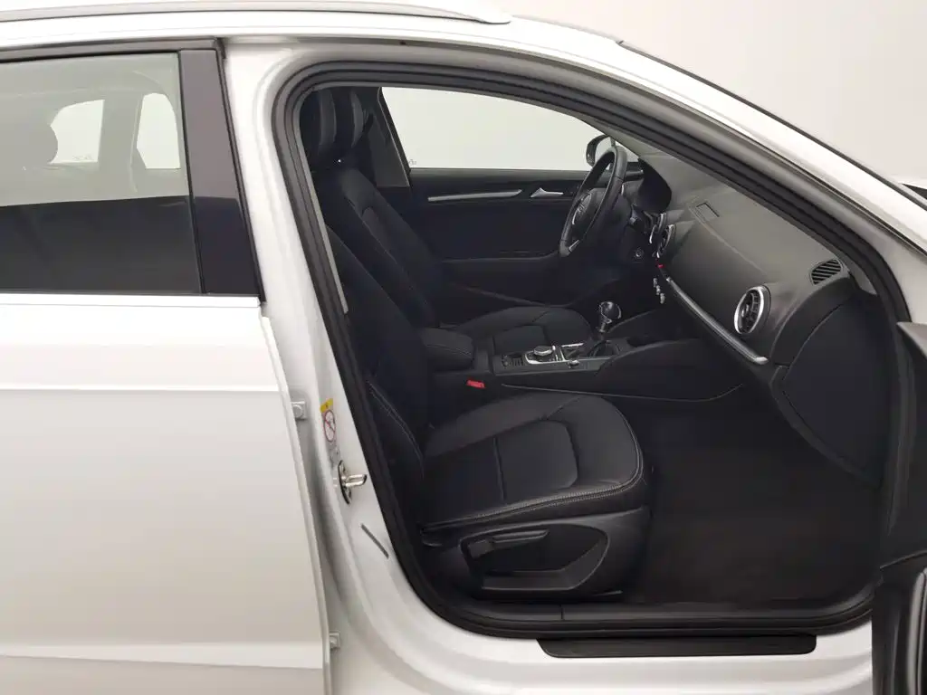 Фото 23 - Audi A3