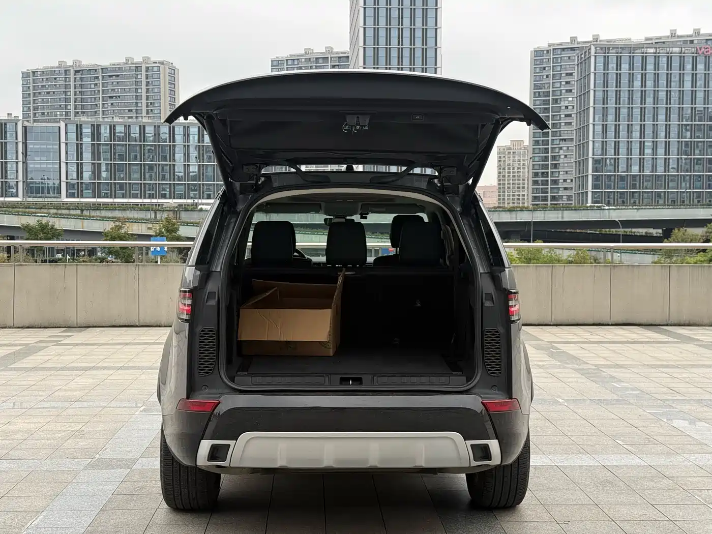 Land Rover Discovery 2020 2.0T 30th Anniversary Special Edition фото 7
