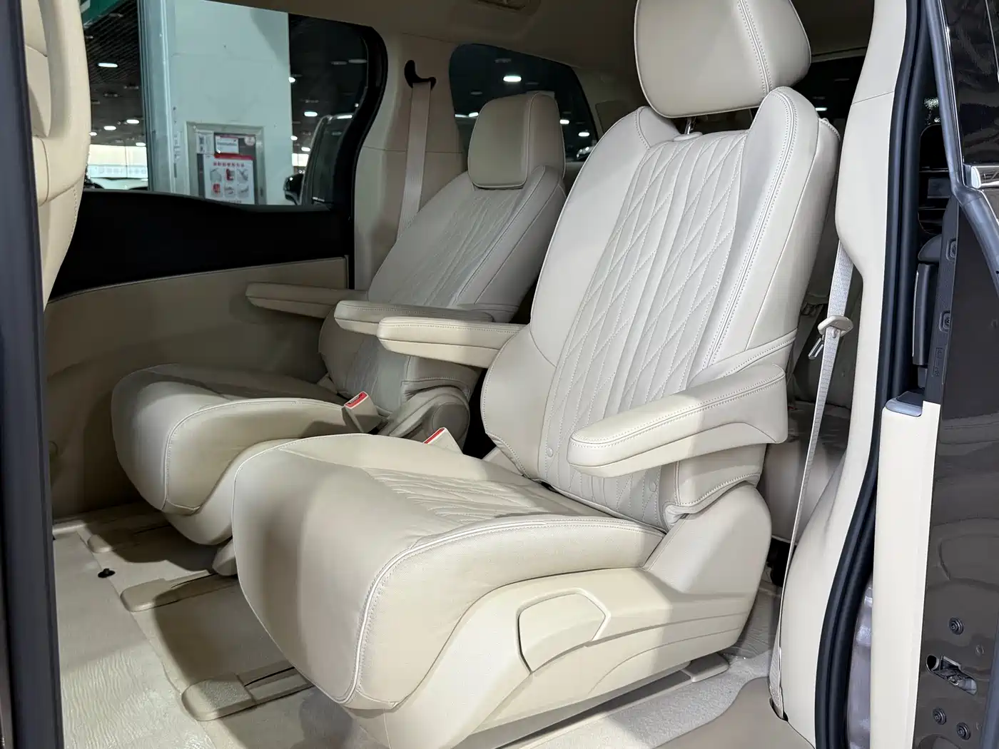 Buick GL8 2023 Facelift Land Business Class Luxury фото 6