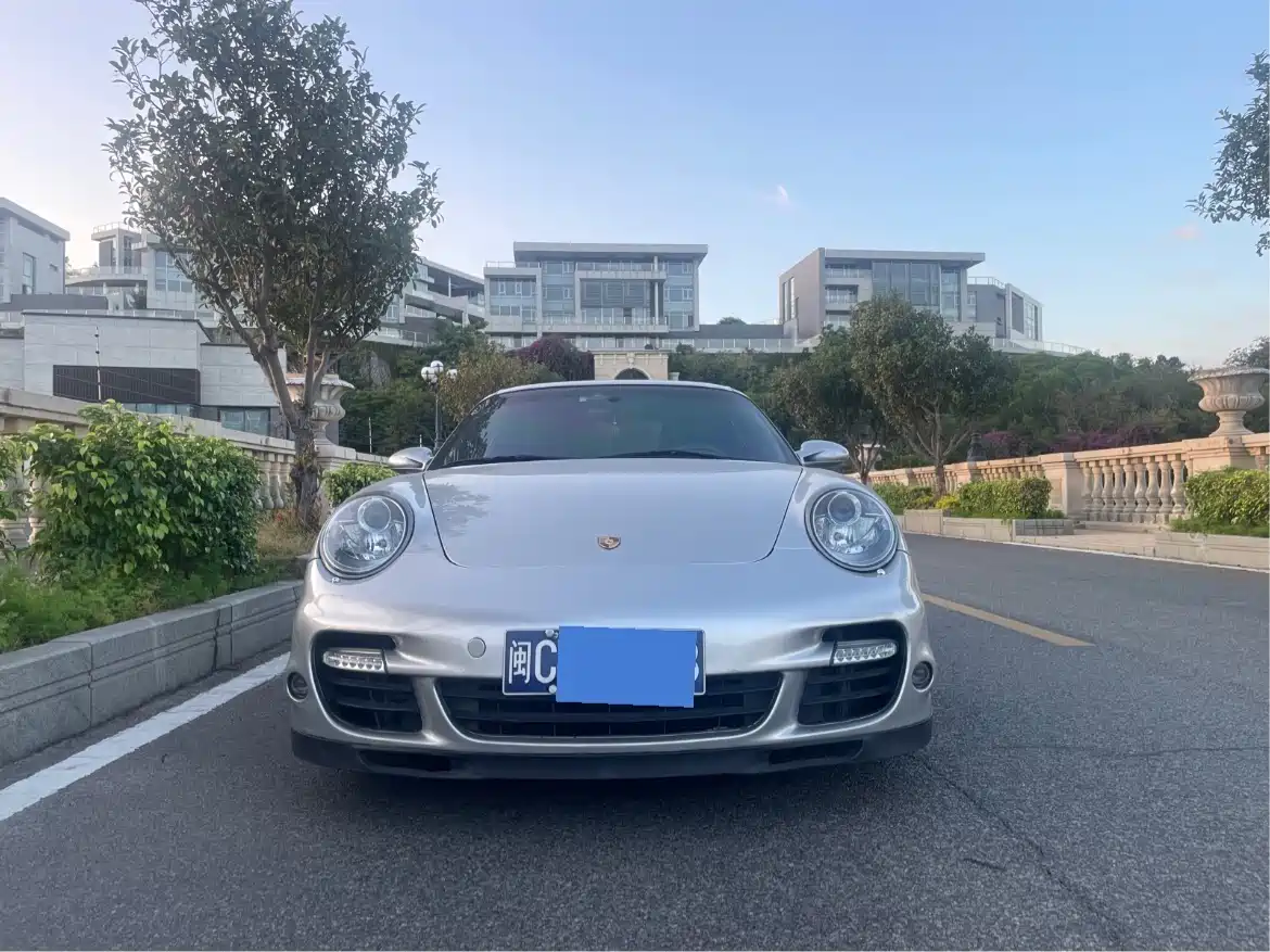 Porsche 911 2006 Carrera AT 3.6L