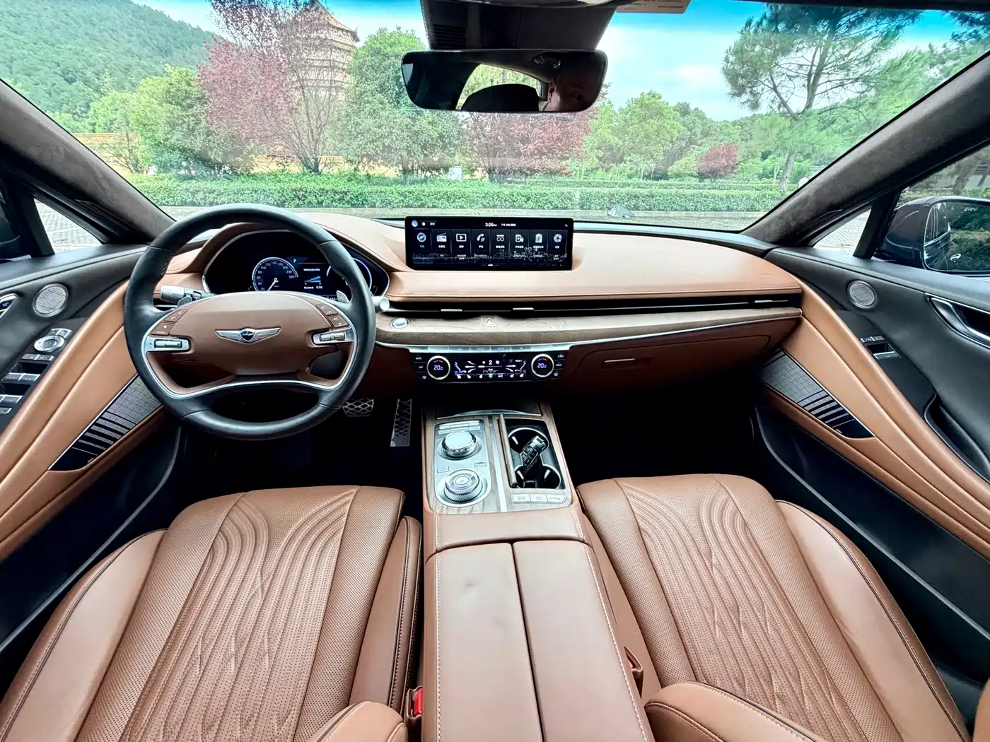 Фото 9 - Genesis G80