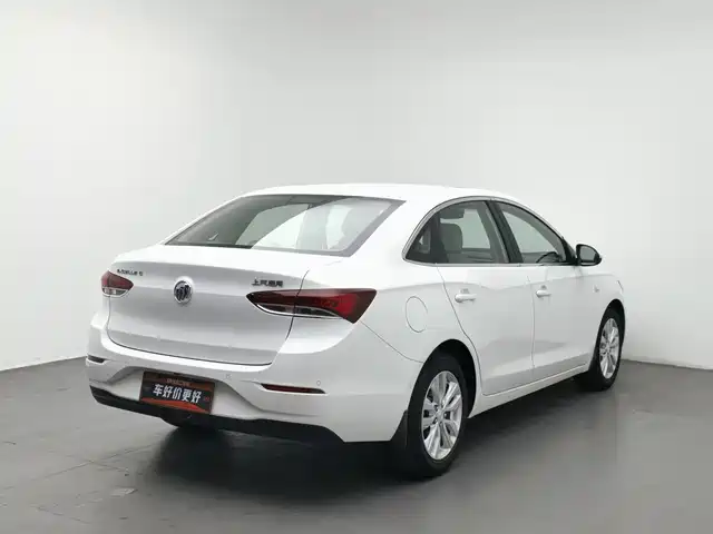Buick Excelle 2021 Exemplar 1.5L Auto Elite — фото 2
