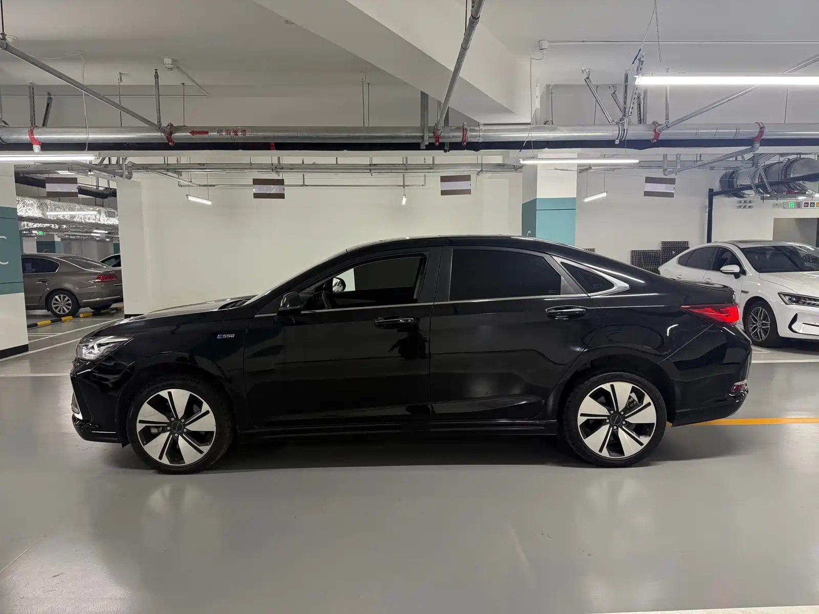 Photo 4 - BAIC Beijing EU7
