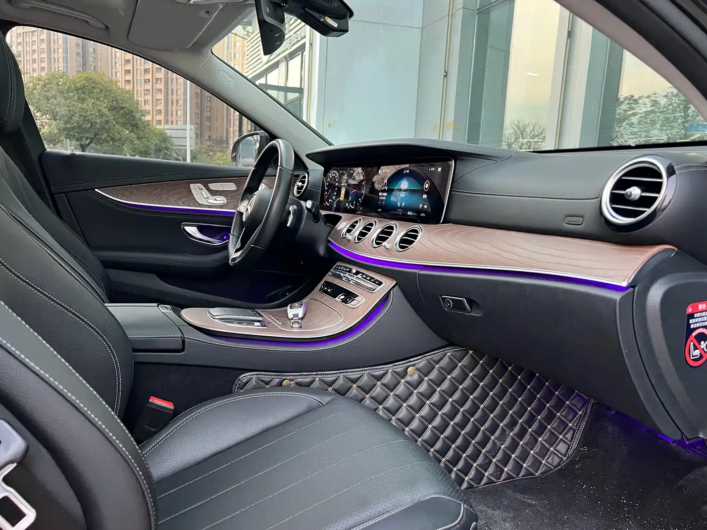 Mercedes-Benz E-Class 2022 E 300 L Luxury фото 12