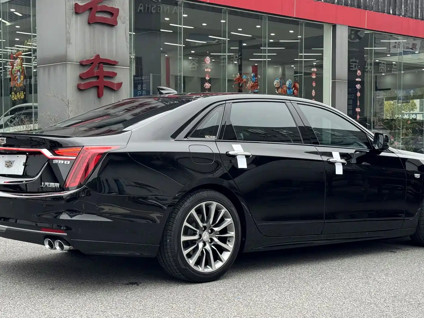CADILLAC CT6