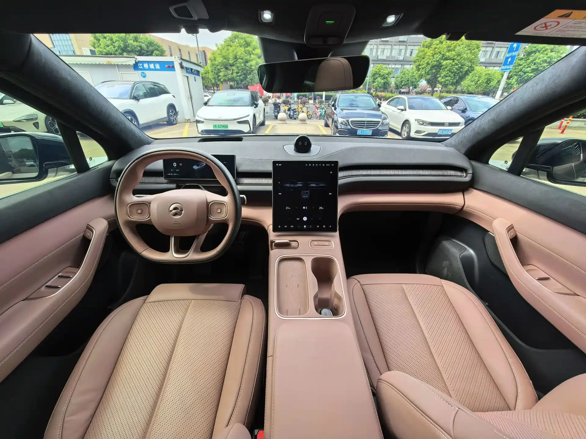 Фото 8 - NIO EC6
