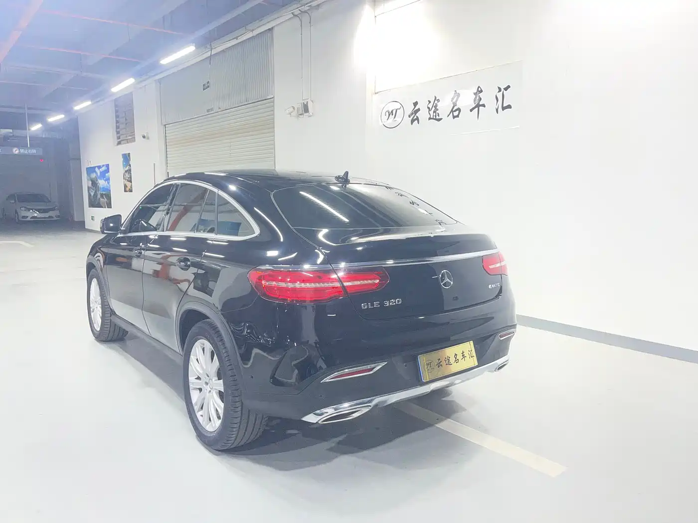 Mercedes-Benz GLE Coupe 2015 GLE 320 4MATIC Coupe SUV фото 10