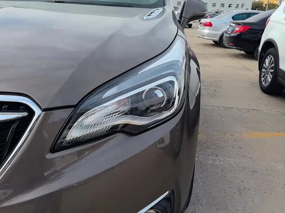 Фото 5 - Buick Envision Plus