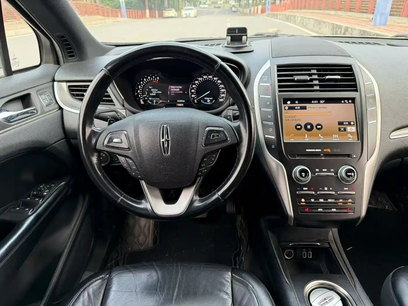 LINCOLN MKC