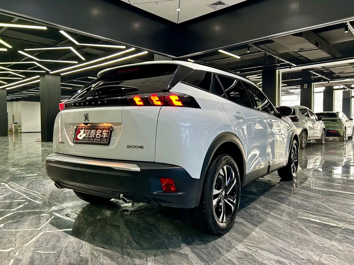Peugeot 2008 2022 230THP THE ONE фото 5