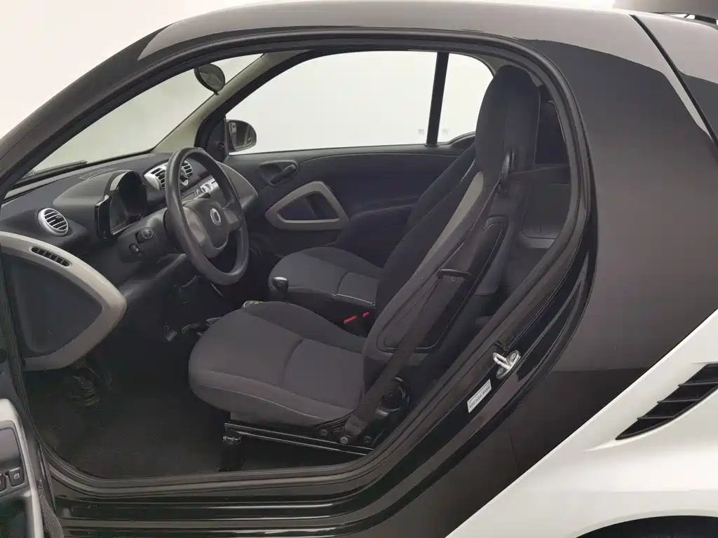 smart fortwo 2013 2012 1.0 MHD Hardtop Standard
