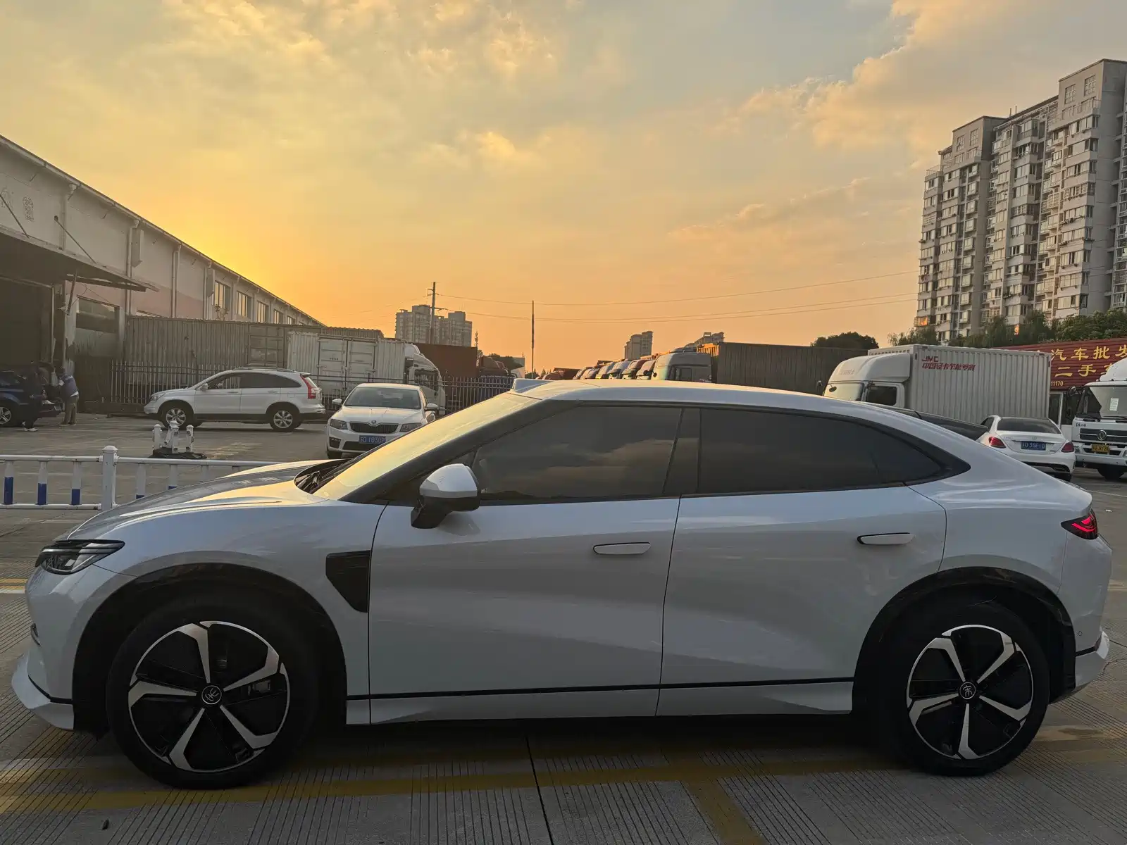 Фото 3 - BYD Song L EV
