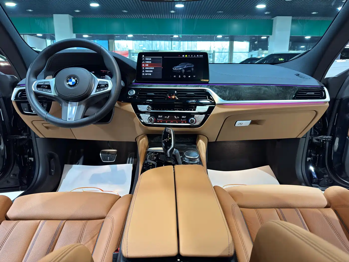 BMW 6 Series GT 2024 630i M Sport Ultimate Package фото 10