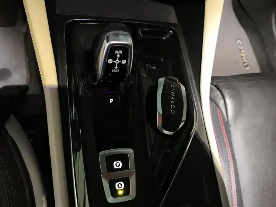 Lynk & Co 02 2018 2018 Model 1.5T DCT 2WD Yao Pro Edition China V