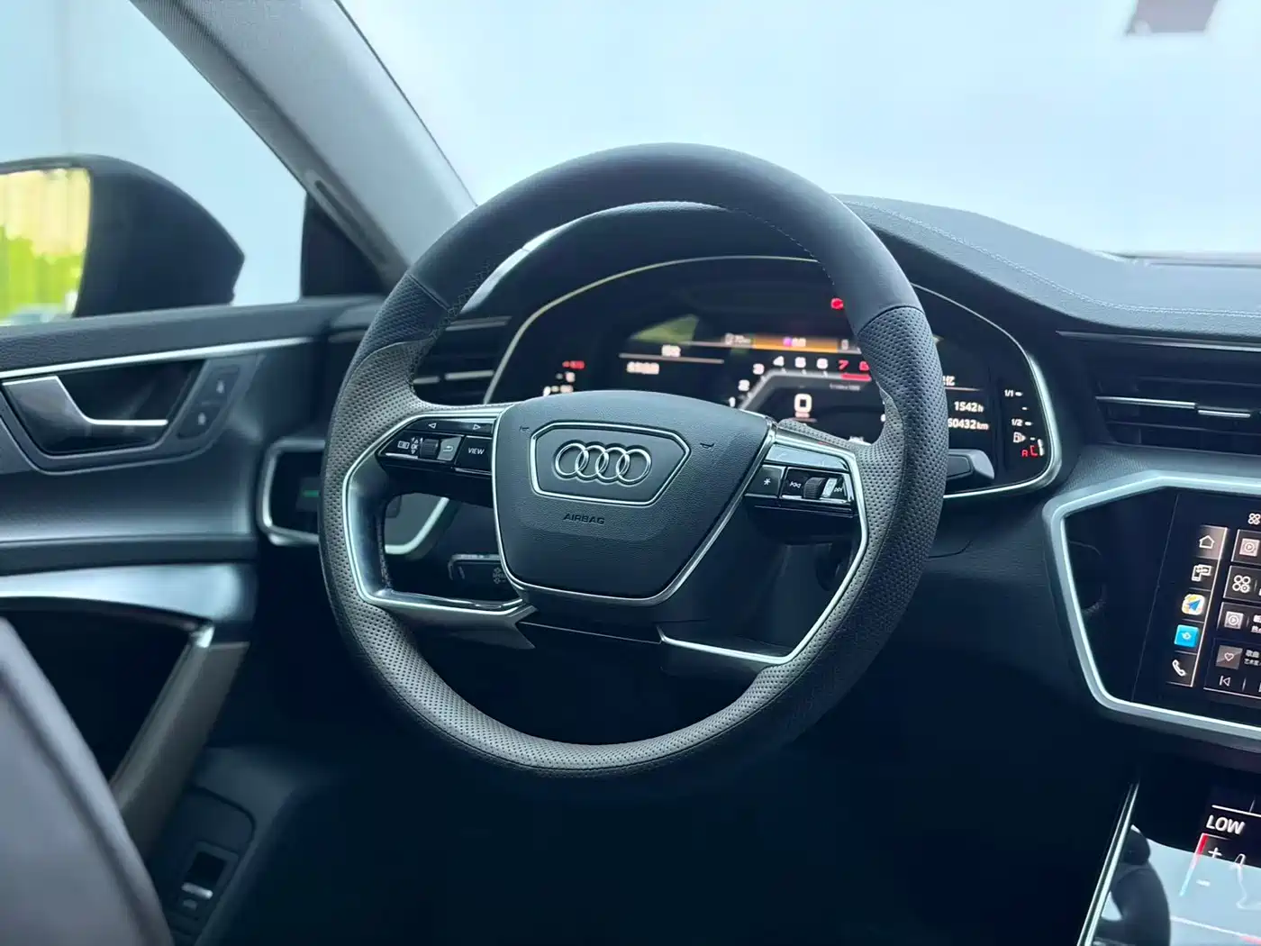 Audi A7L 2024 45 TFSI Luxury фото 19