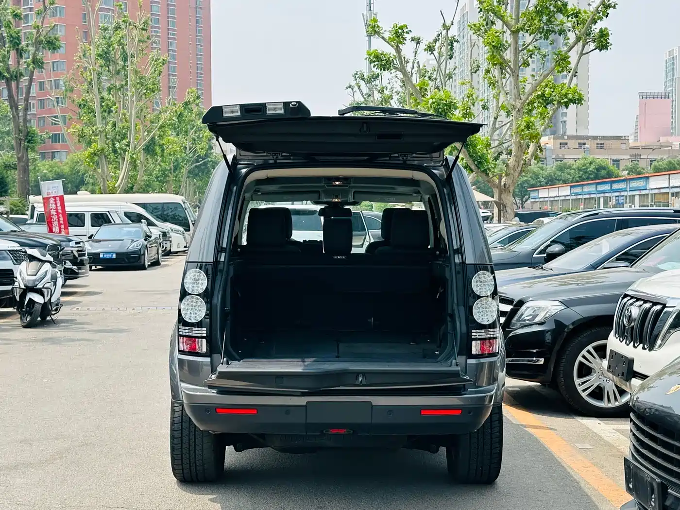 Land Rover Discovery 2016 3.0 SC V6 HSE фото 30