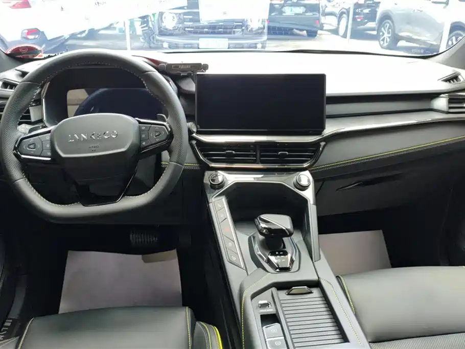 Lynk & Co 06 2023 Remix 1.5T Power Halo фото 12