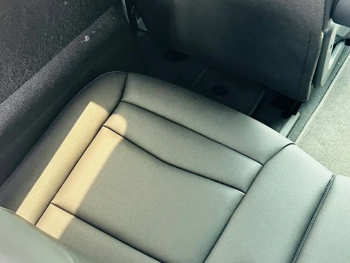 Cadillac XT6 2022 2.0T 6-Seater 4WD Trend Edition фото 28