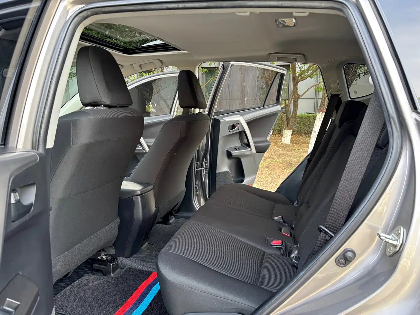 Toyota RAV4 Rongfang 2019 2.0L CVT 2WD Urban Edition China VI фото 19