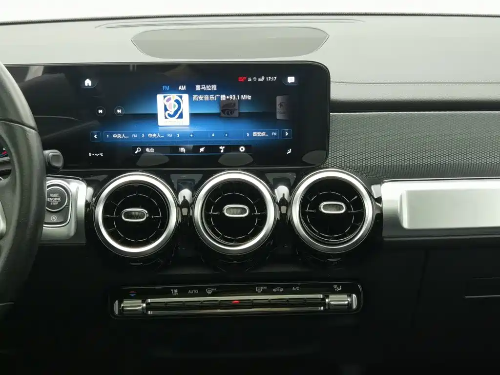 Mercedes-Benz GLB, миниатюра 12