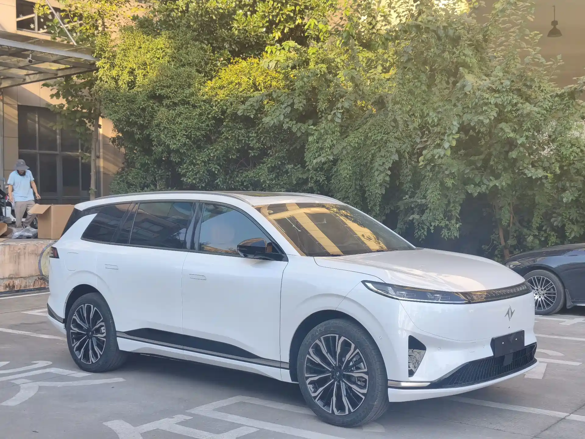 Фото 4 - Dongfeng Yipai eπ008