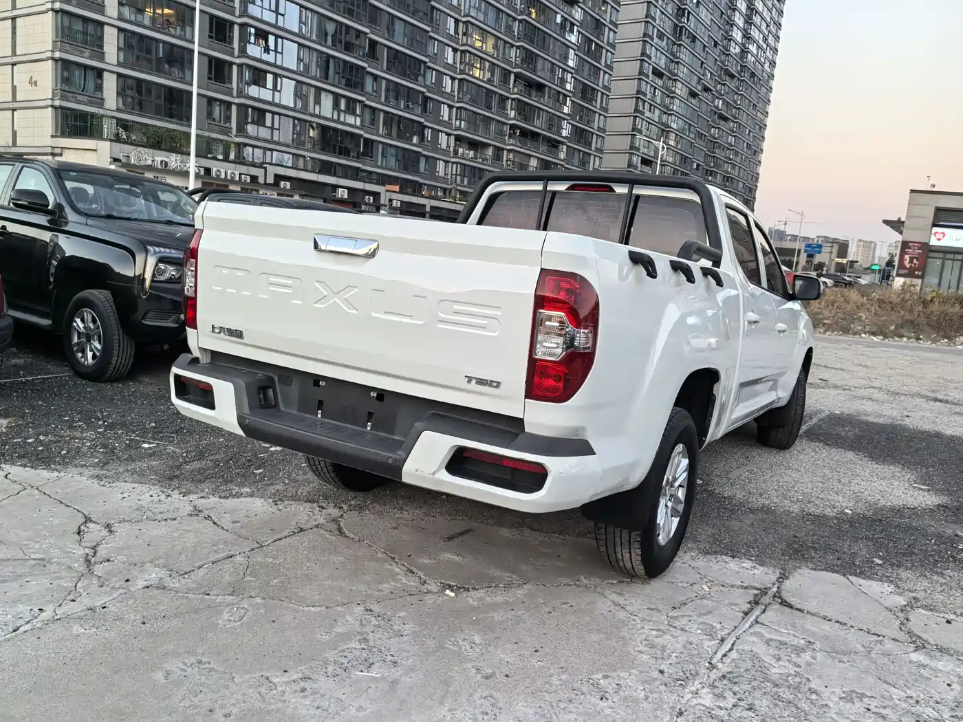 SAIC MAXUS CHASE T60