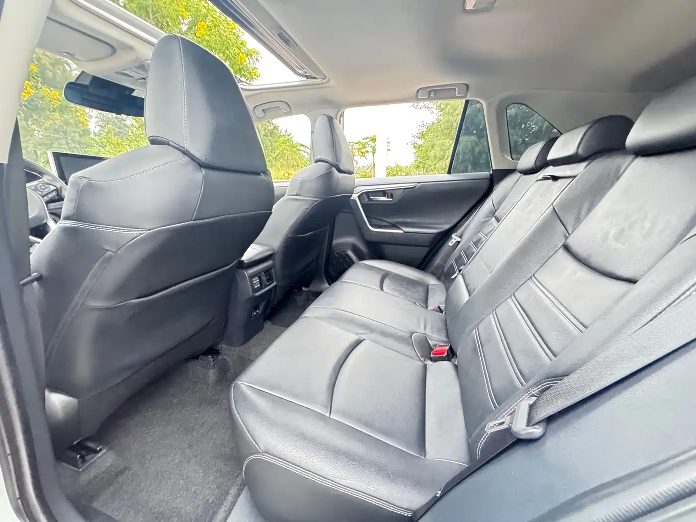 Toyota RAV4 Rongfang 2022 2.0L CVT 4WD Trend Plus Edition фото 7