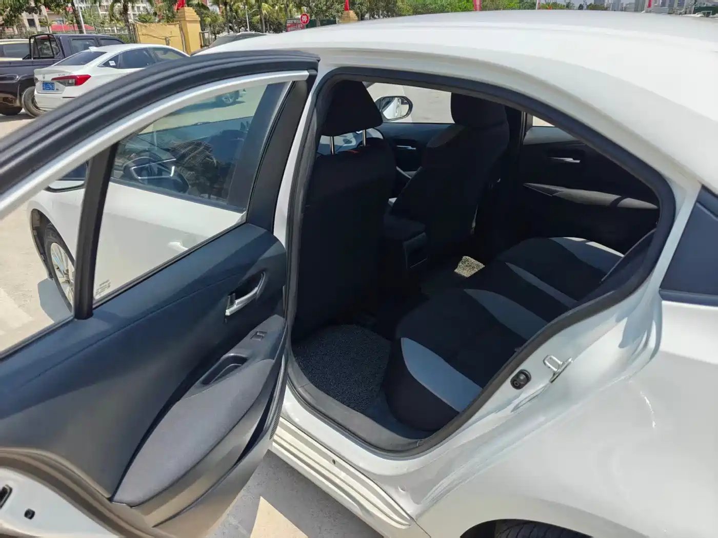 Toyota Corolla 2022 1.2T S-CVT Pioneer PLUS Edition фото 4