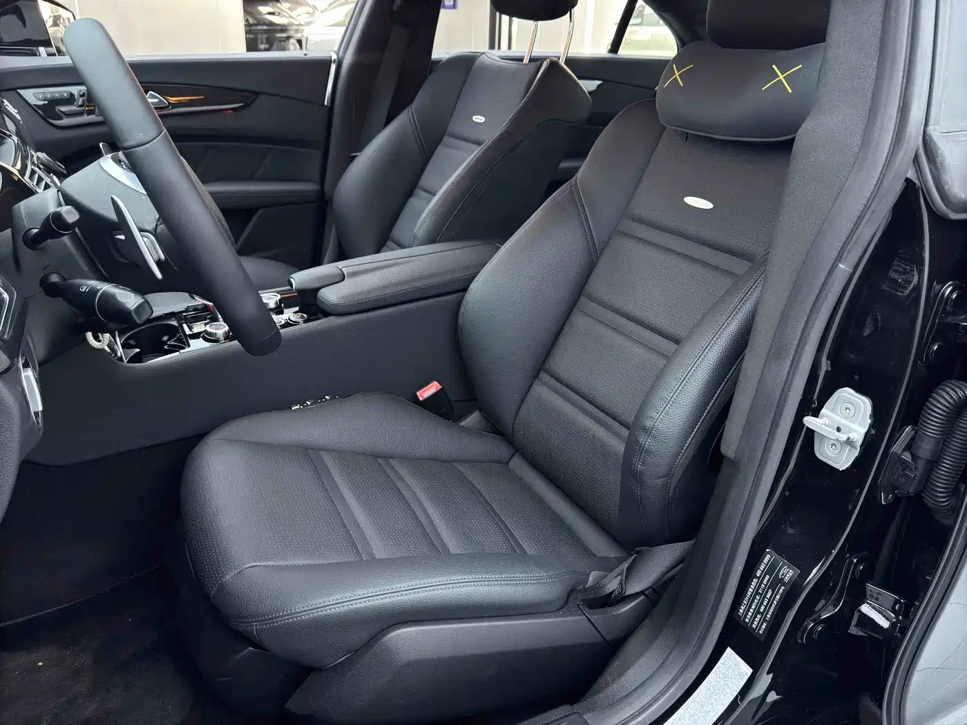Mercedes-Benz CLS AMG 2012 AMG CLS 63 фото 11