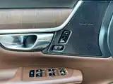 Фото 9 - Volvo V90