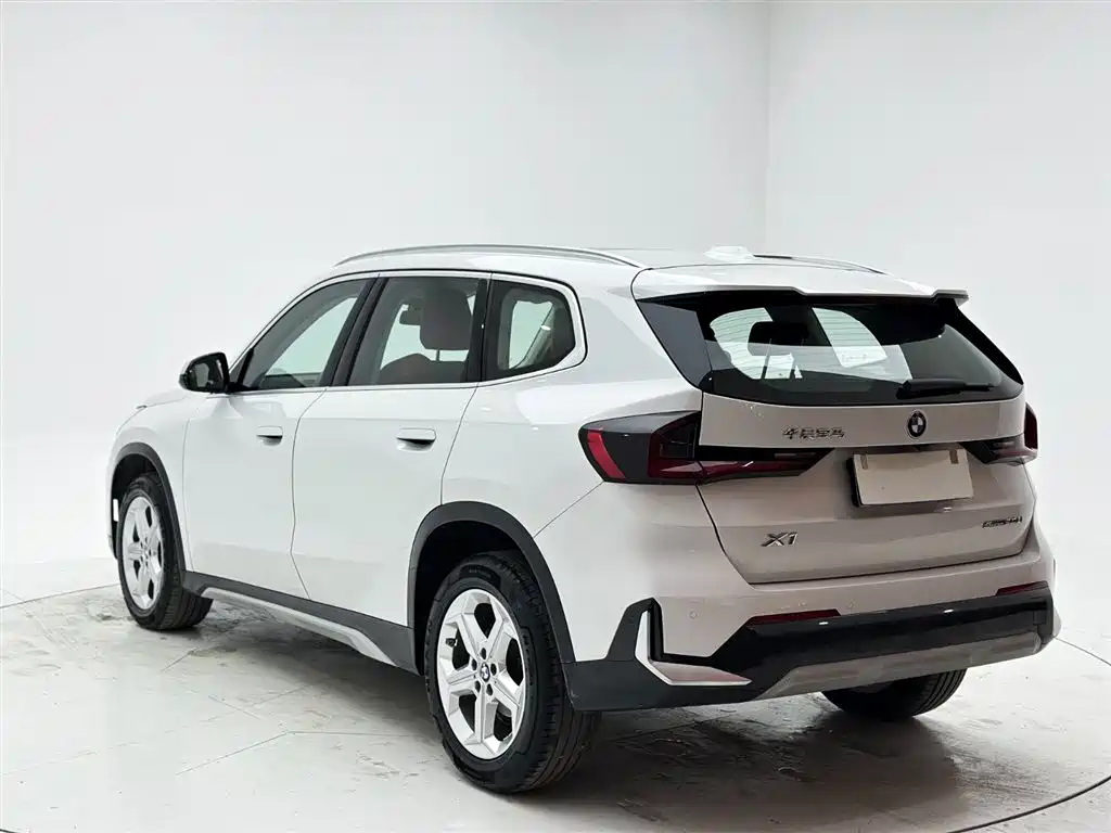 BMW X1 2023 sDrive20Li X Design Package фото 4