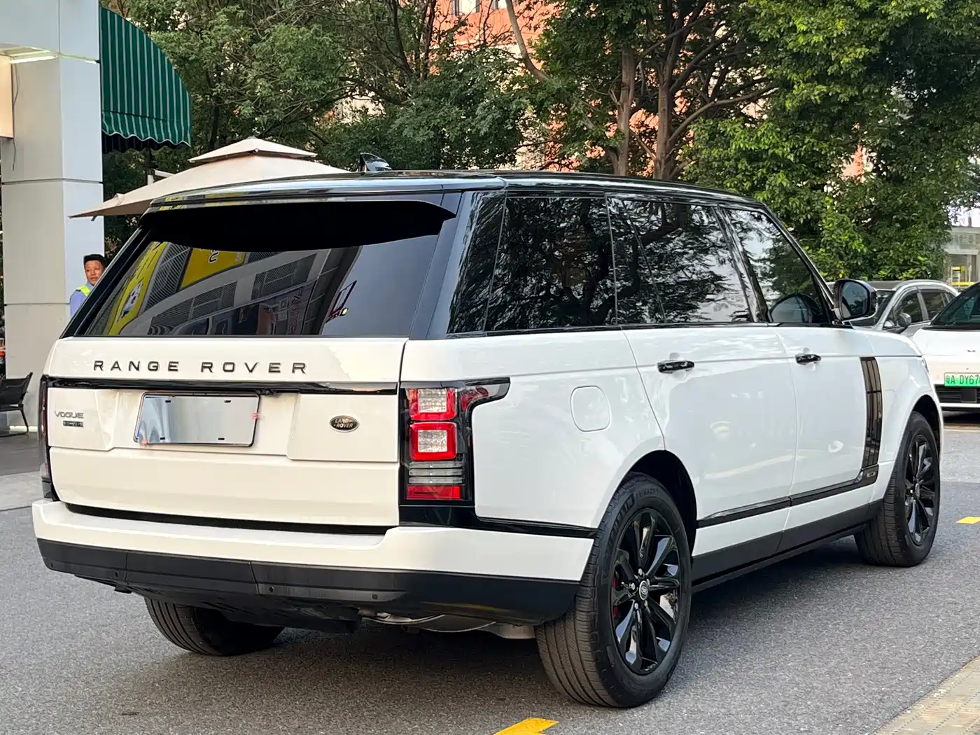 Land Rover Range Rover 2017 3.0 SC V6 Vogue LWB (Long Wheelbase) фото 7