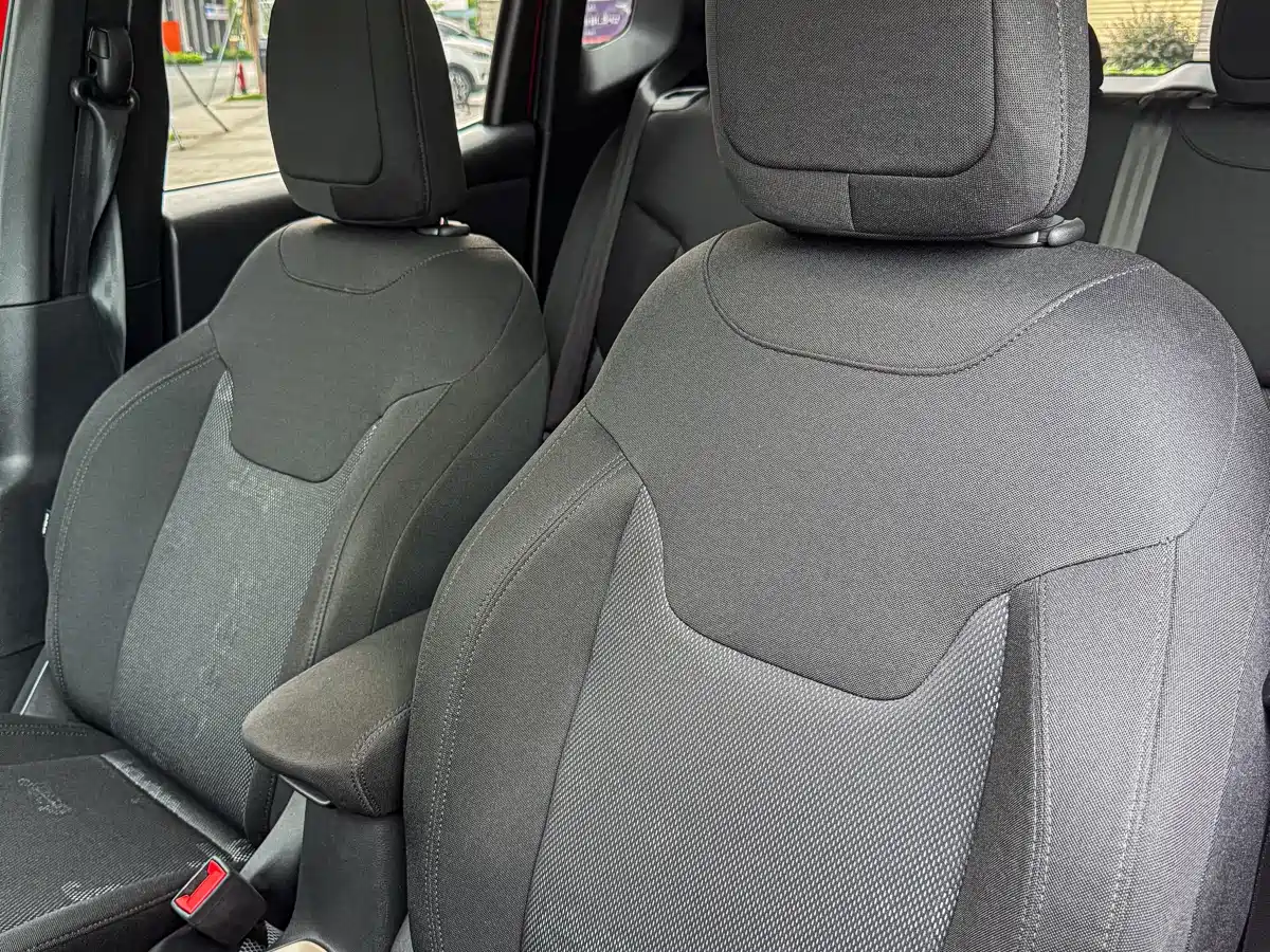 Jeep Renegade 2019 2018 Connected Large Screen 180TS Auto High Energy Edition