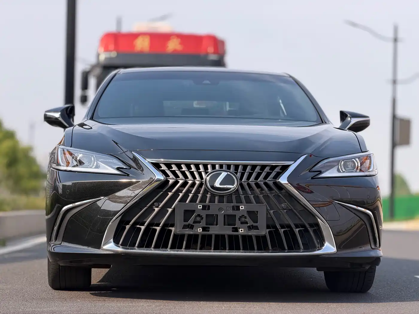Lexus ES 2024 200 Premium Edition фото 2