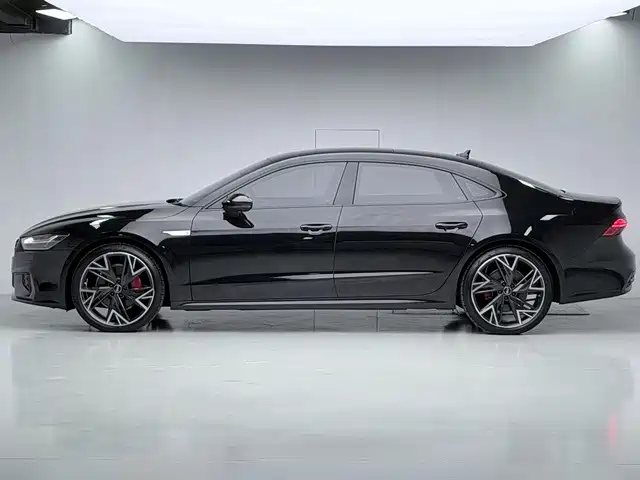 Audi A7L 2025 2024 45 TFSI quattro Black Warrior Edition